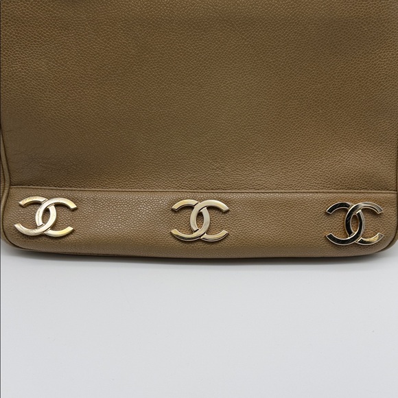 Chanel Triple CC Tote Bag in Caviar Leather - Picture 3 of 16